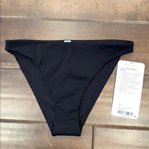 Lululemon black Bikini bottom - NWT size 2